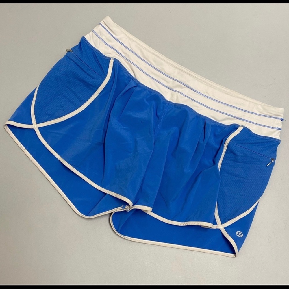 Lululemon shorts in powder blue/white